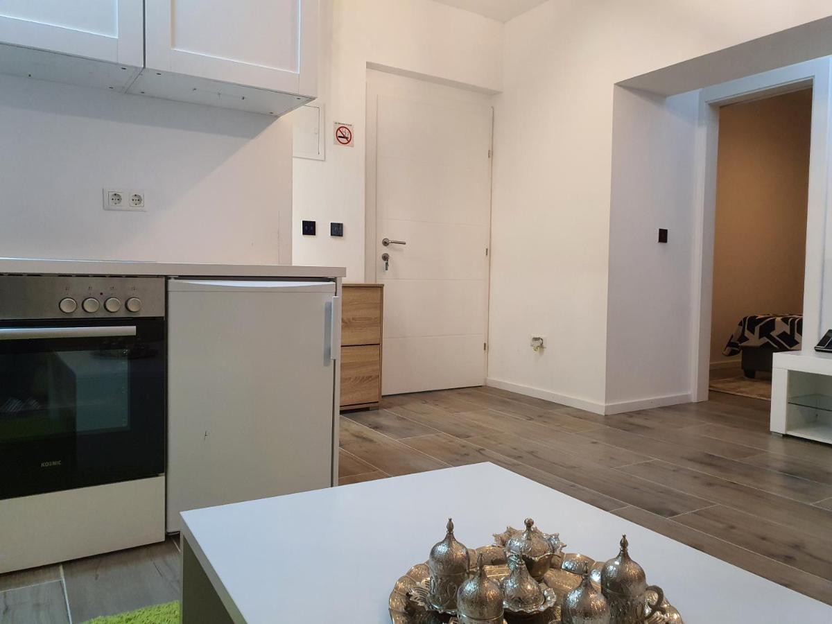 Apartmani Gandi Bihać Exteriör bild